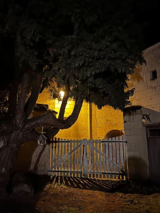 Le Relais De L'Artiste Villa Turquant Bagian luar foto